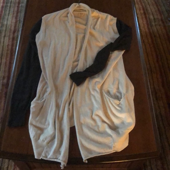 Aritzia Wilfred silk and cashmere cardigan - Picture 1 of 2